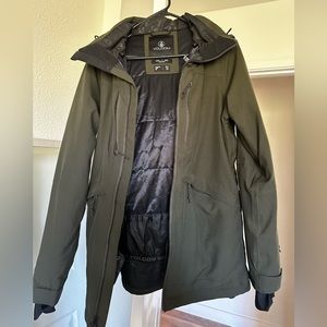 Women’s Volcom Snowboarding jacket. Worn once!